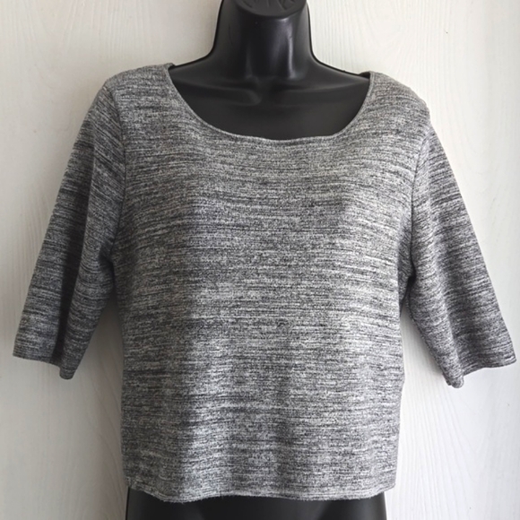 Ivanka Trump | Stylish Heathered Grey Crop Top - Picture 8 of 9